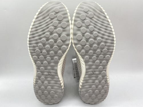 スニーカーのadidas