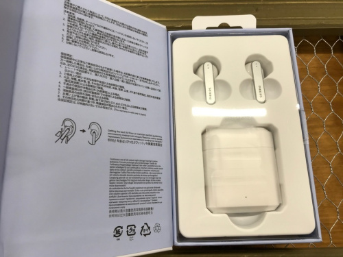 ワイヤレスイヤホンのPhilips