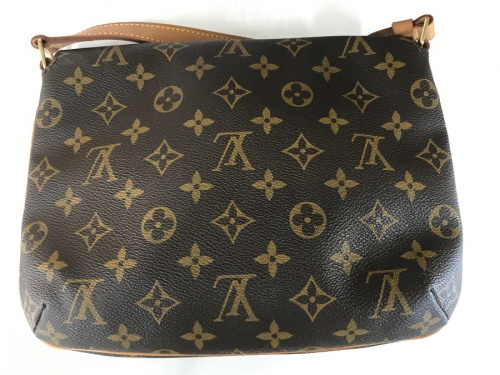 バッグのショルダーバッグ