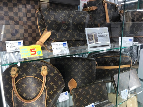 LOUIS VUITTONのエアコン