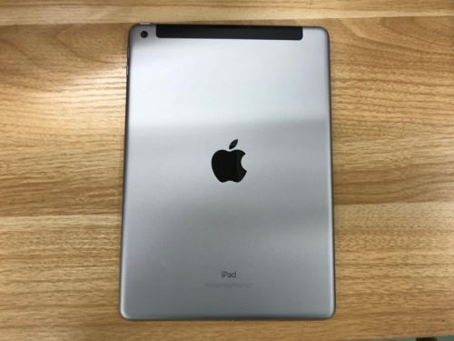 タブレットのiPad 第6世代