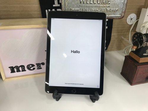 モバイル機器のタブレット