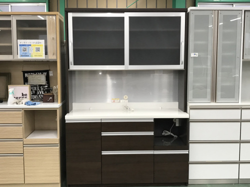 家具のカップボード・食器棚