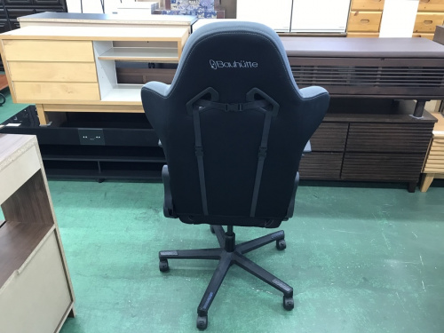 ゲーミングチェアのBauhutte