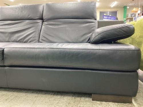 レザーワールドの吉川 中古家具