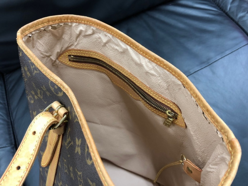 バッグのトートバッグ