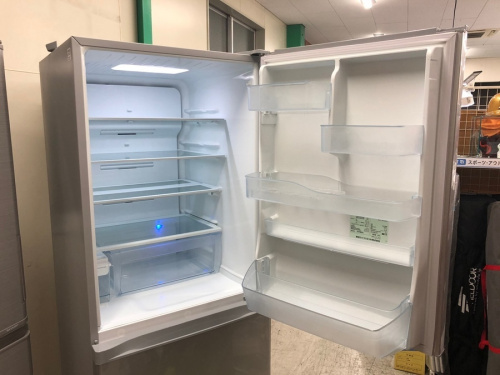 冷蔵庫の2ドア冷蔵庫