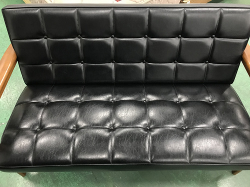 Kチェアのカリモク60