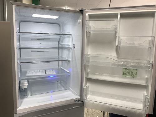5ドア冷蔵庫のTOSHIBA