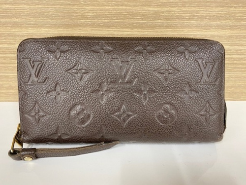 バッグのCHANEL