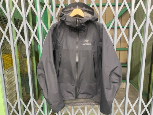 ジャケットのARC'TERYX