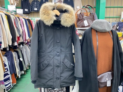 コートのCANADA GOOSE