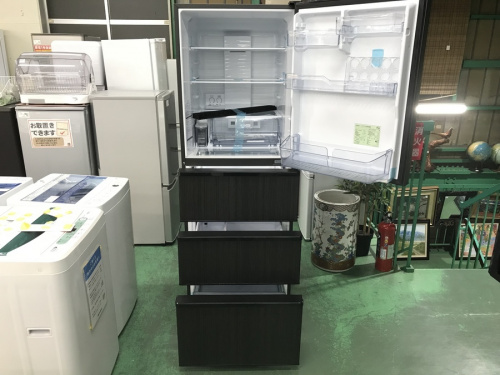 冷蔵庫の4ドア冷蔵庫