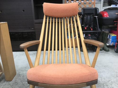 イスのイージーチェア