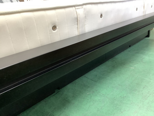 ダブルベッドのcassina