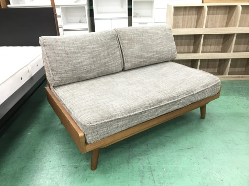 2人掛けソファーのカバーリングオットマン