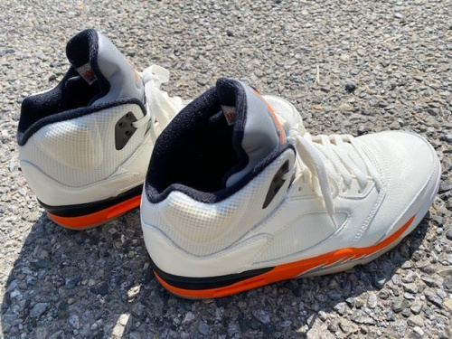 adidasのエアジョーダン