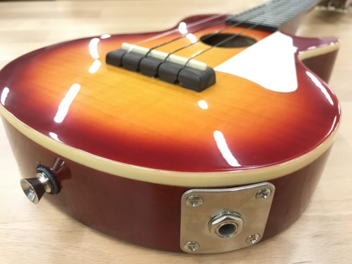 エレキウクレレのEpiphone