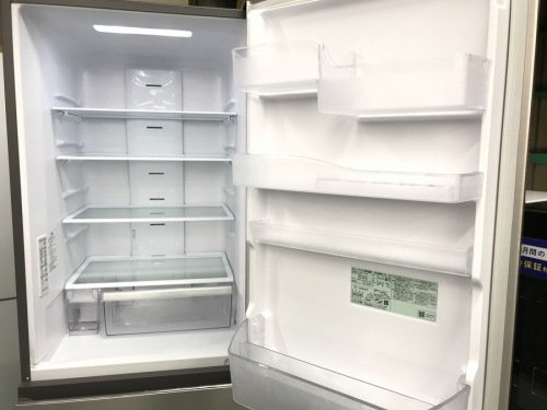 冷蔵庫の3ドア冷蔵庫