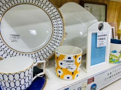 WEDGWOODのLE CREUSET