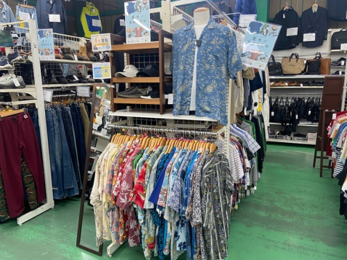 スニーカーの夏物買取