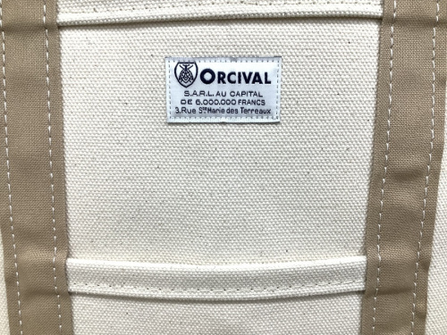 バッグのトートバッグ