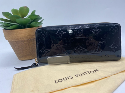 財布のLOUIS VUITTON