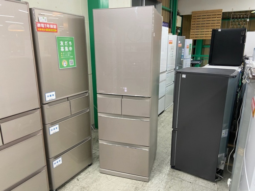 生活家電の5ドア冷蔵庫