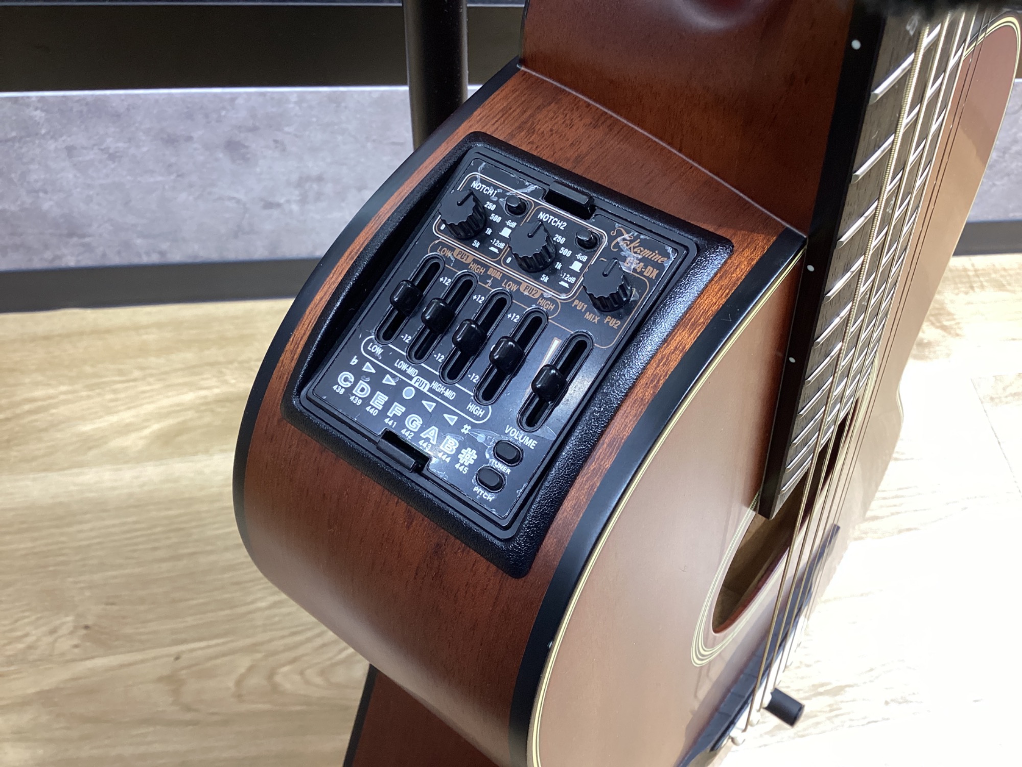 ホンジュラスマホガニー単板】 Takamine(タカミネ)の DMP471M-DC