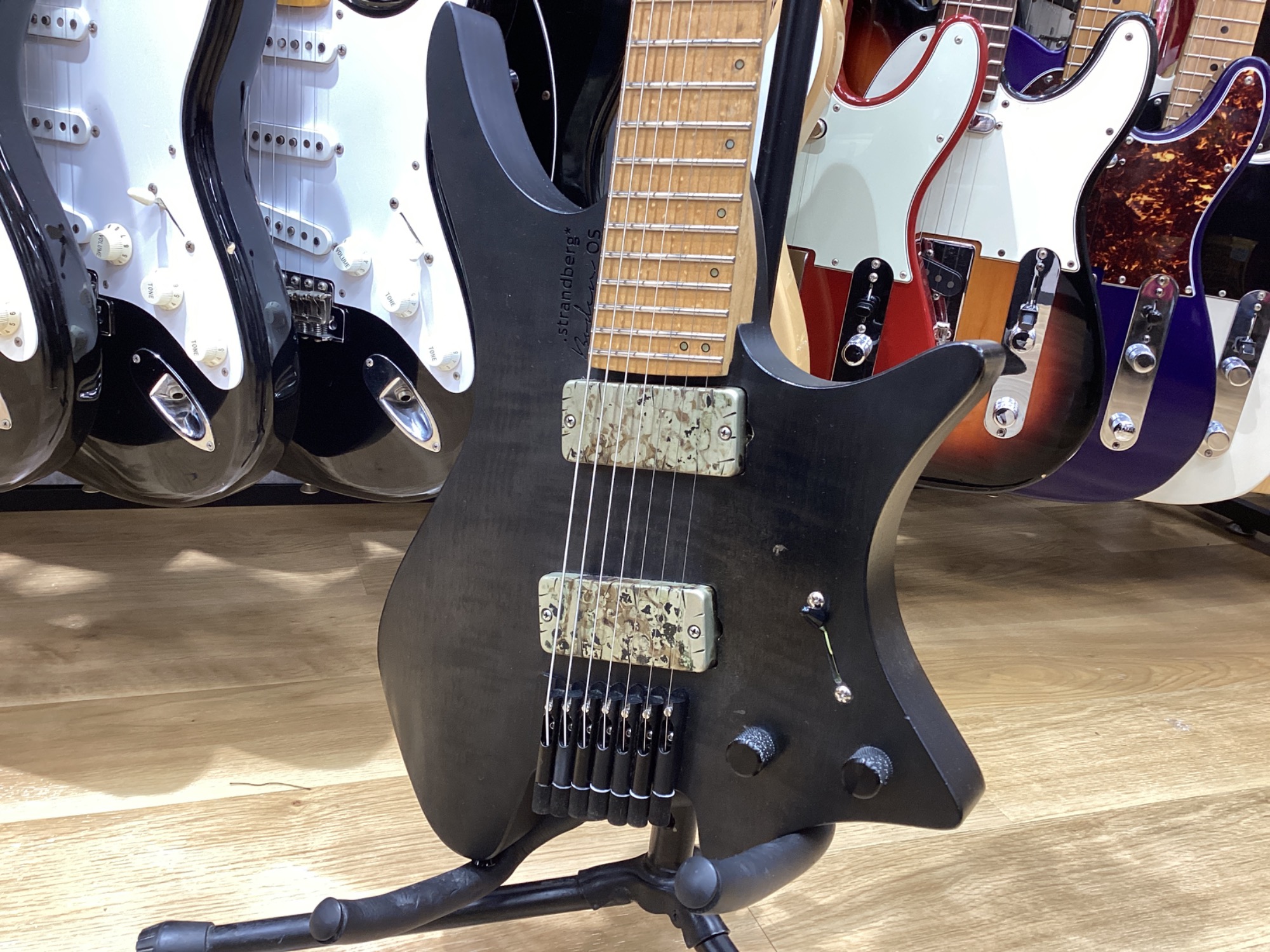 7弦ヘッドレス！ストランドバーグの入荷です！｜2025年10月15日