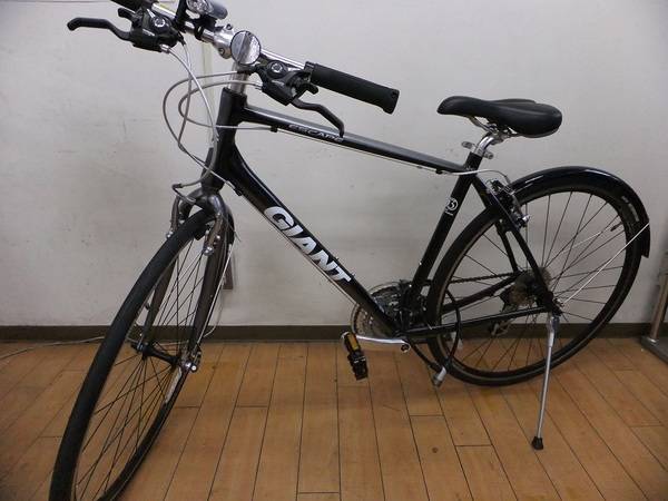 GIANT ESCAPE R3 クロスバイク 2015年モデル が入荷しました