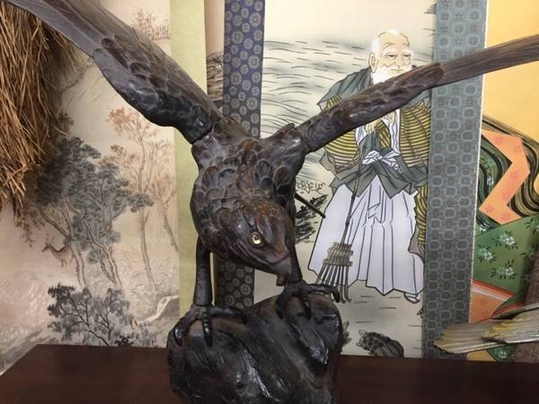 鷹の置物　台湾製 鷹の置物台湾製