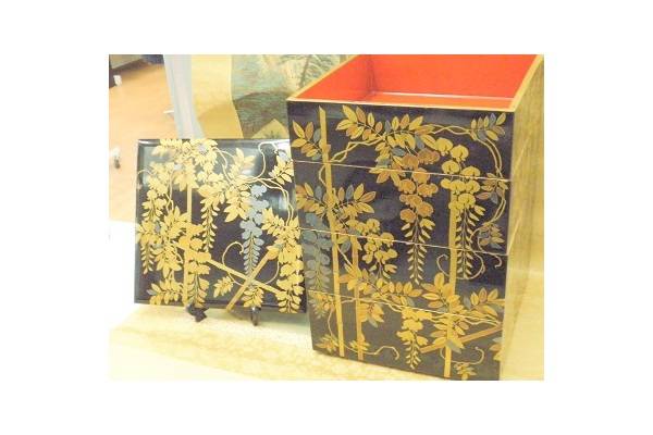 豪華絢爛！！金銀蒔絵 藤 四段重箱買取入荷いたしました！！！【相模原