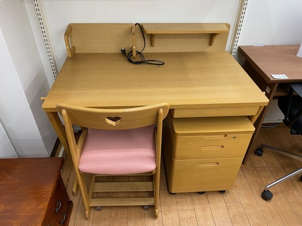 カリモク】学習机が買取入荷致しました！！【相模原店】｜2021年03月09 