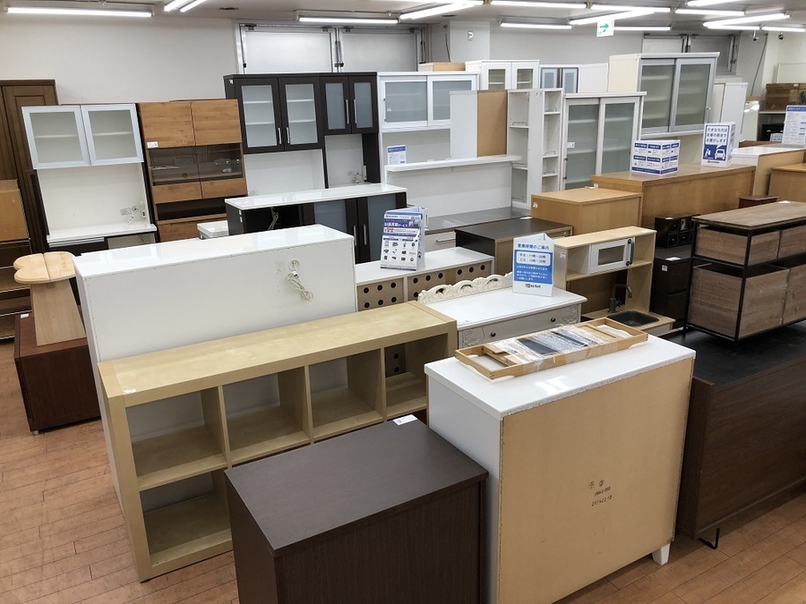 【トレファク神戸南店】★値下げしました!!★府中家具 ワードローブ 3枚扉【取りに来られる方限定】 府中家具】3枚扉ワードローブ 買取入荷！！【相模原店】｜2021年04月19