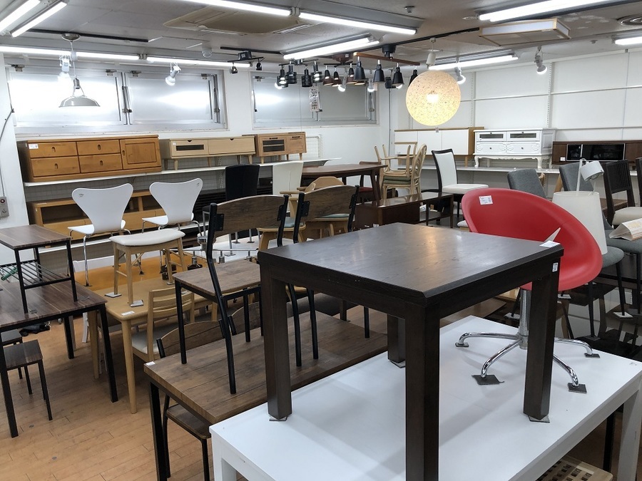 府中家具】3枚扉ワードローブ 買取入荷！！【相模原店】｜2021年04月19