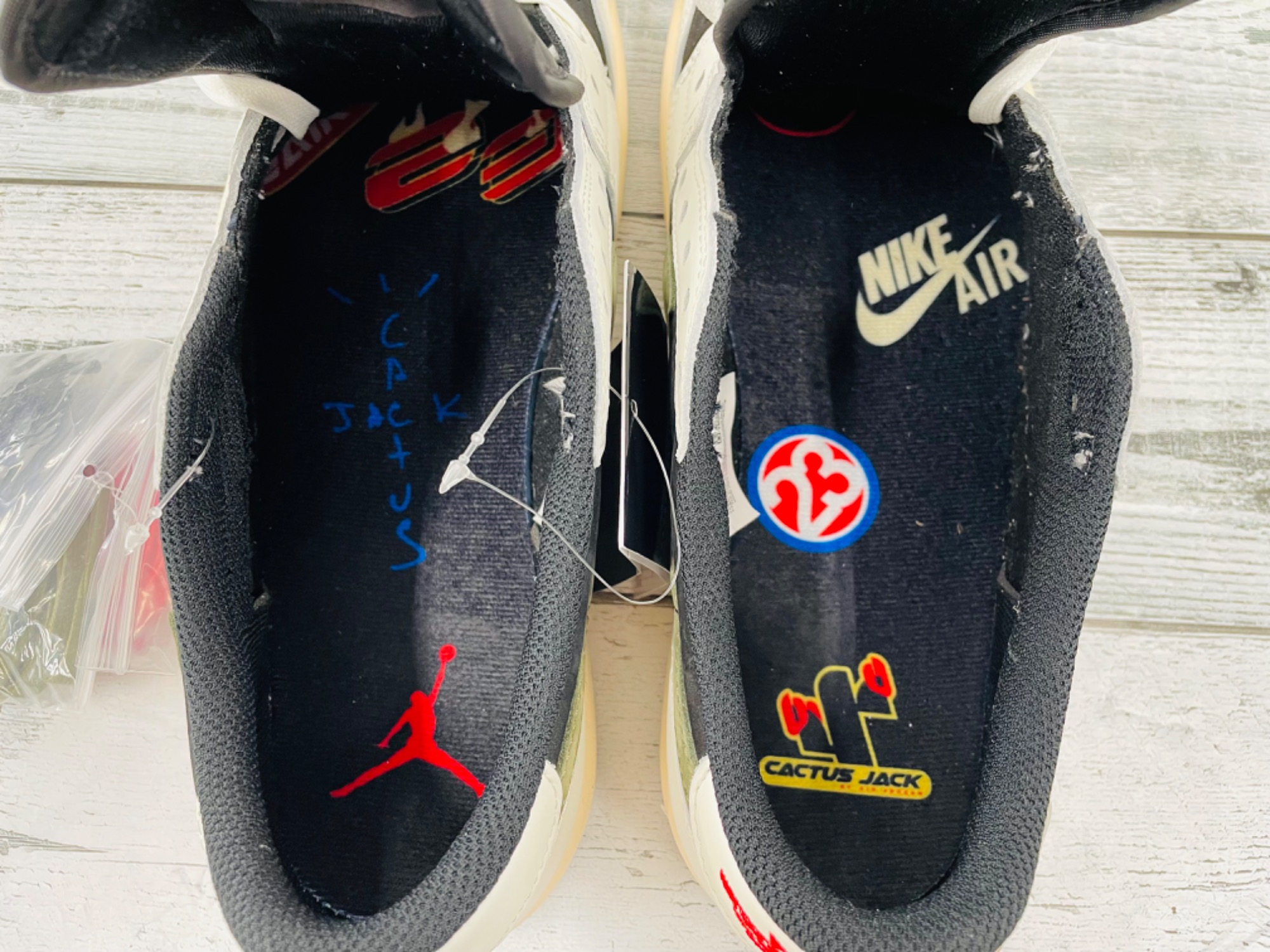 BIGニュース！NIKE(ナイキ)×Travis Scott(トラヴィス・スコット