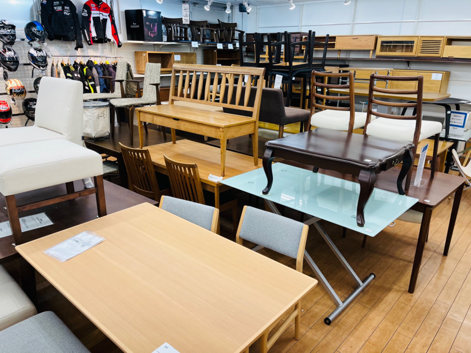 ZARA HOME チーク＆ラタン アームチェア タグ付き を買取入荷
