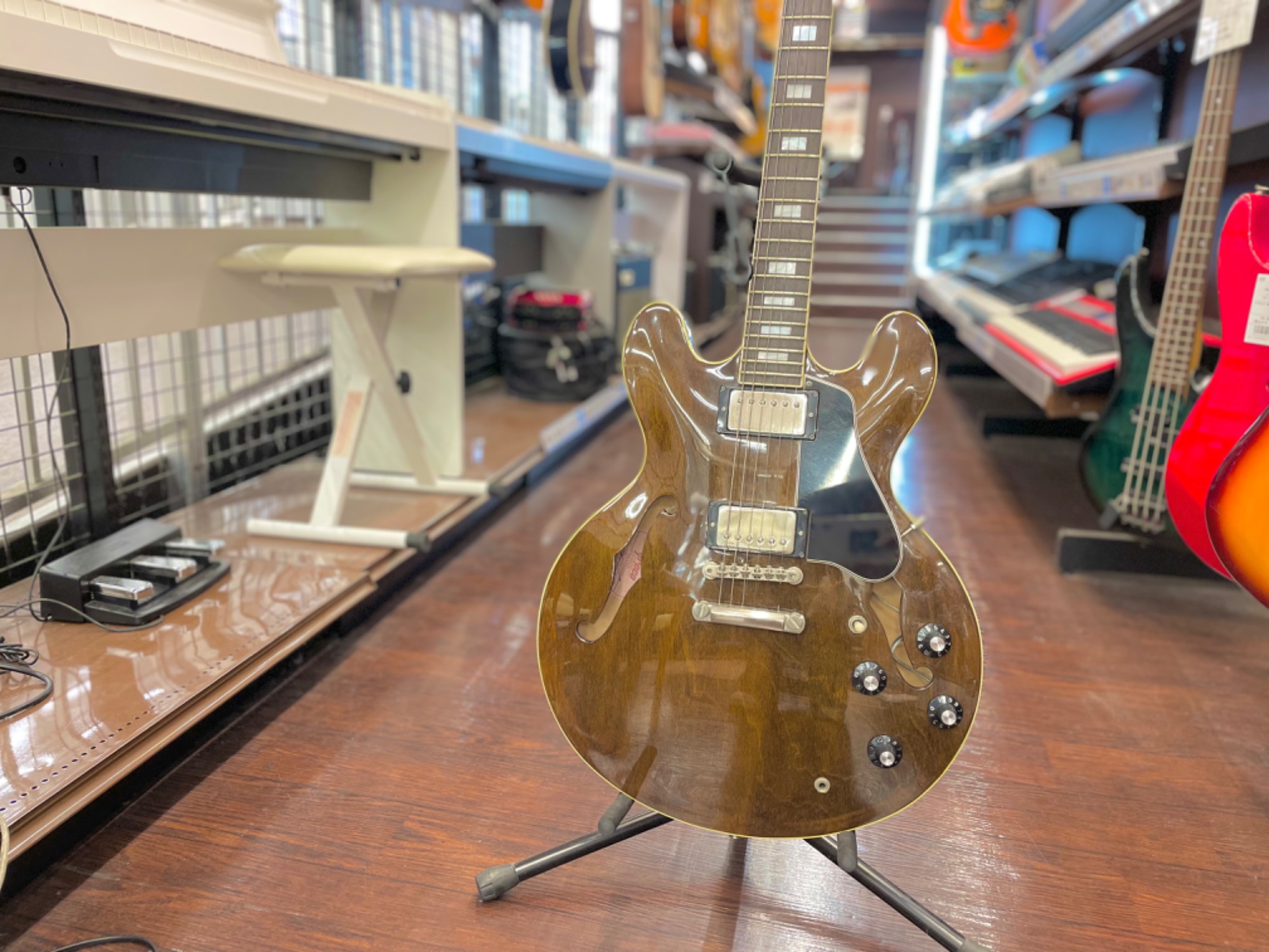 中古楽器買取強化中】Greco(グレコ) セミアコギター SA-550 ジャパン