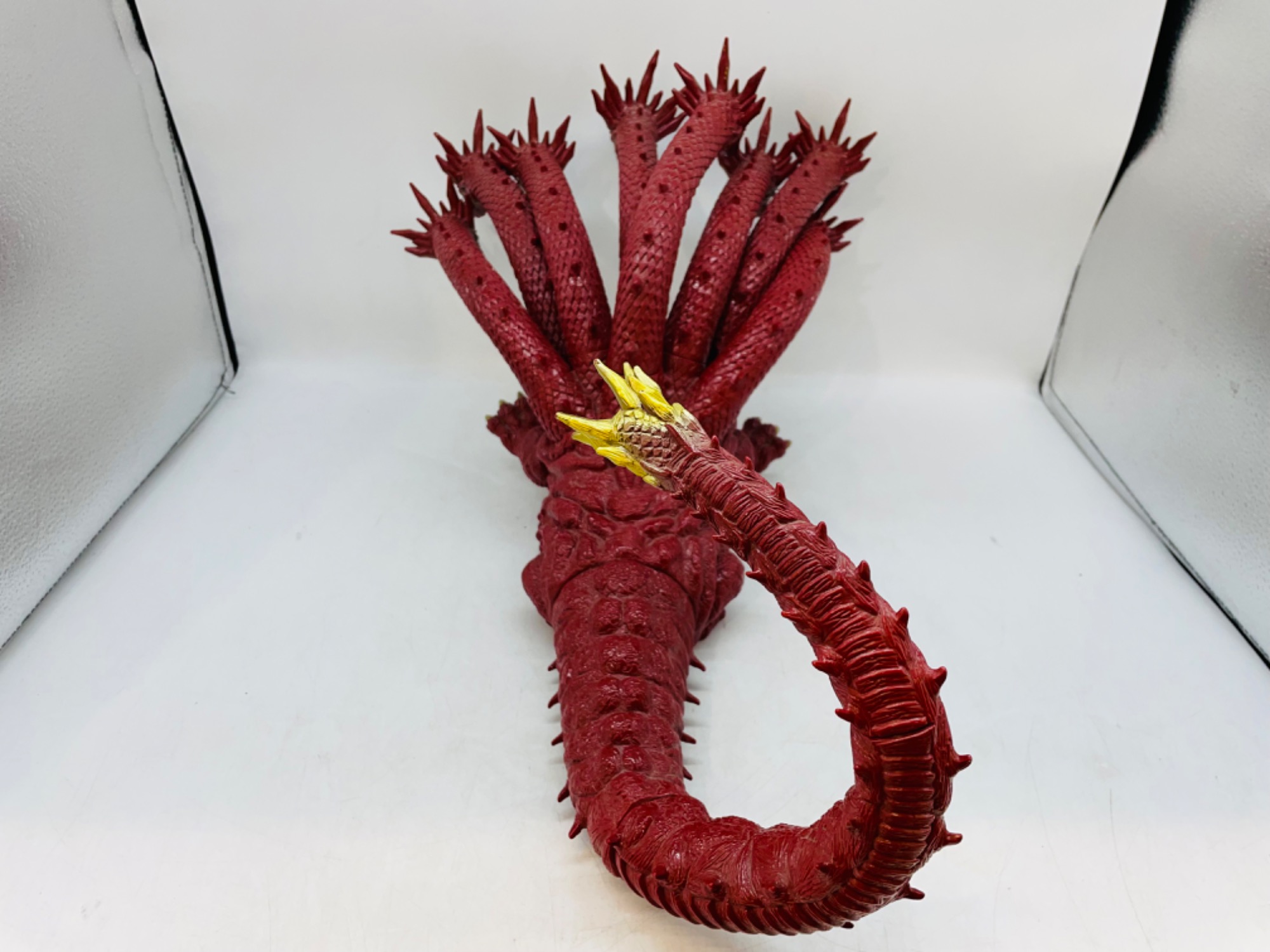 Amazon.com: Ultraman Ultra Monster DX Gatanozoa : Toys & Games