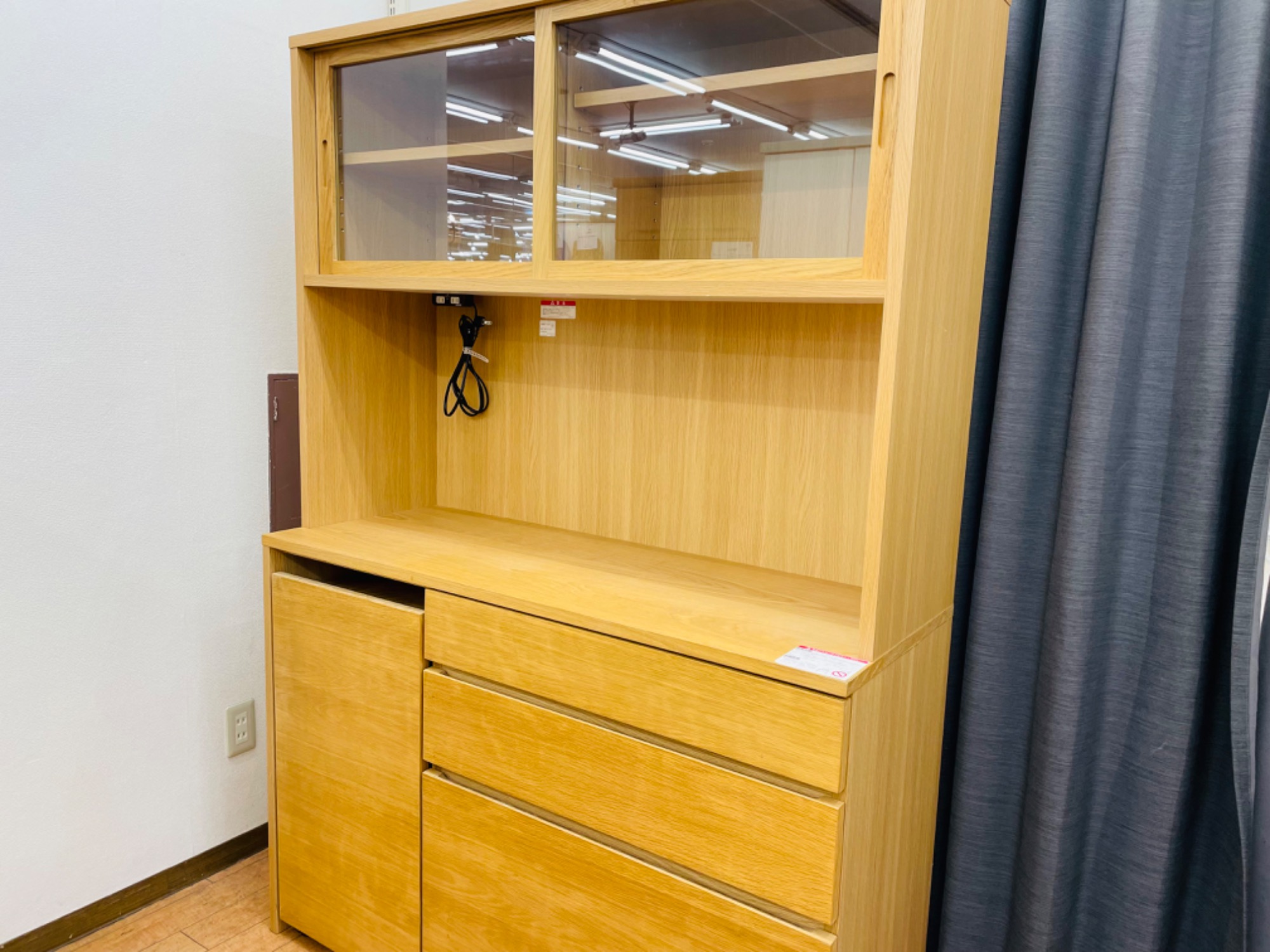 無印良品 カップボード【トレファク所沢店】 家具買取強化中】木製カップボード 無印良品 2枚扉 ナチュラル を買取
