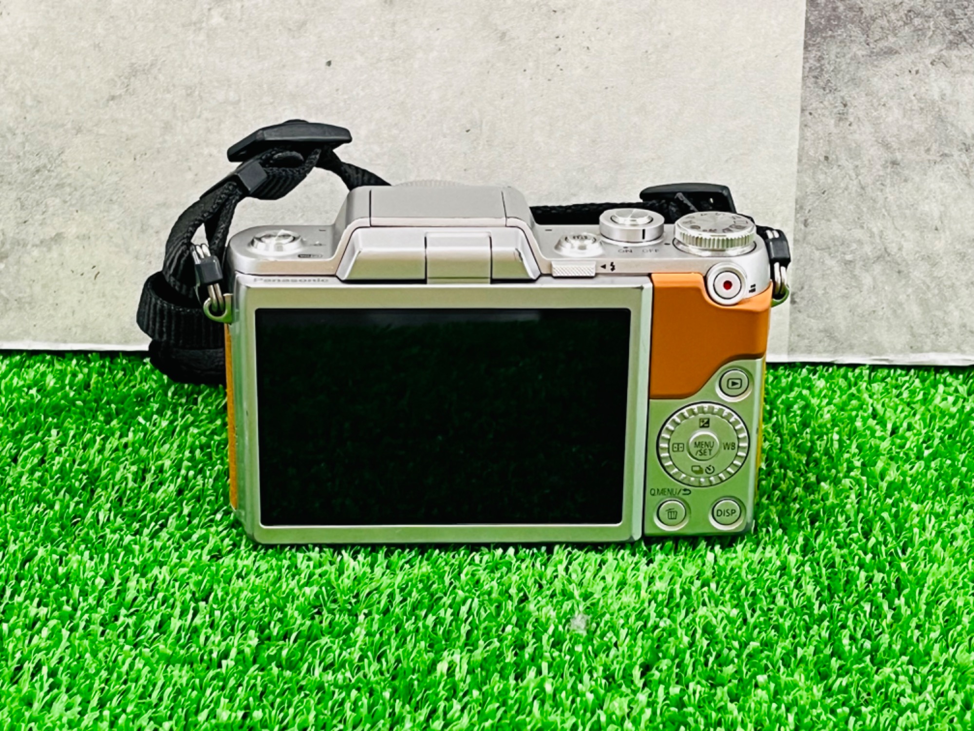 デジタルカメラ Panasonic LUMIX DMC GF7 概要 デジタル一眼カメラ/ダブルレンズキット DMC-GF7W | LUMIX