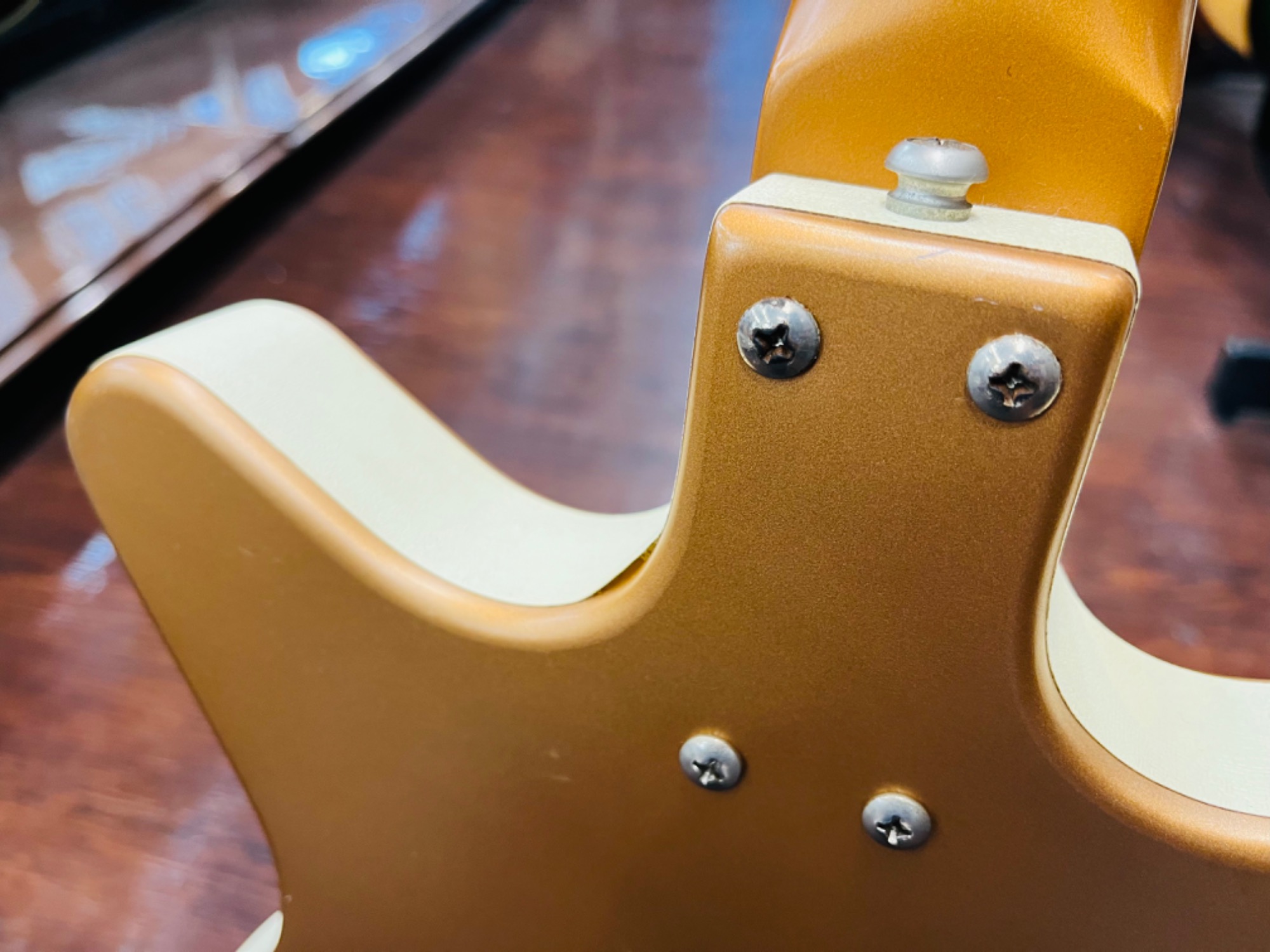 中古楽器買取強化店】エレキギター Danelectro（ダンエレクトロ）59 DC