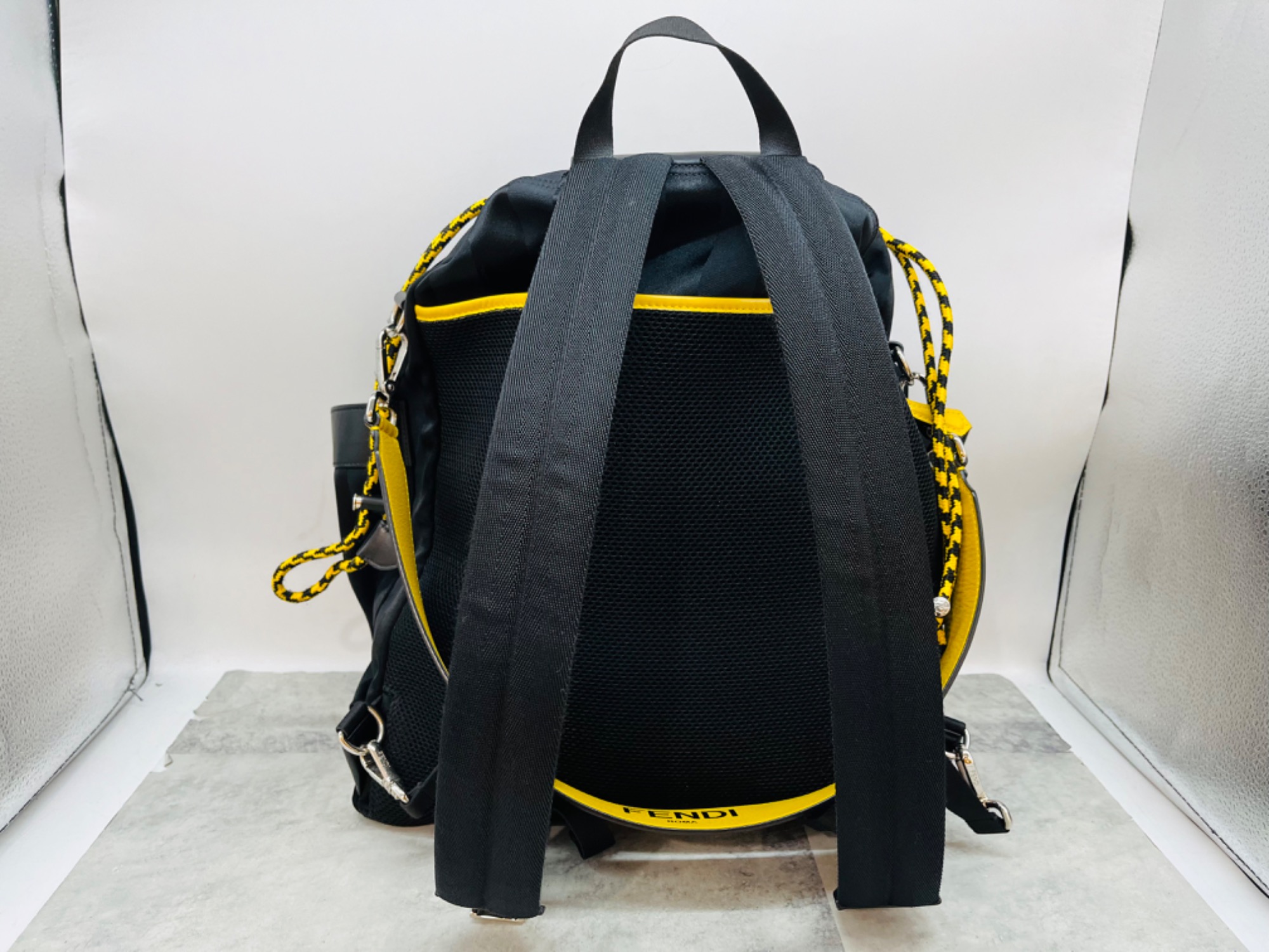 【fennec】★送料・関税込★ドローストリングバックパック FENDI ドローストリング バックパック｜レディース