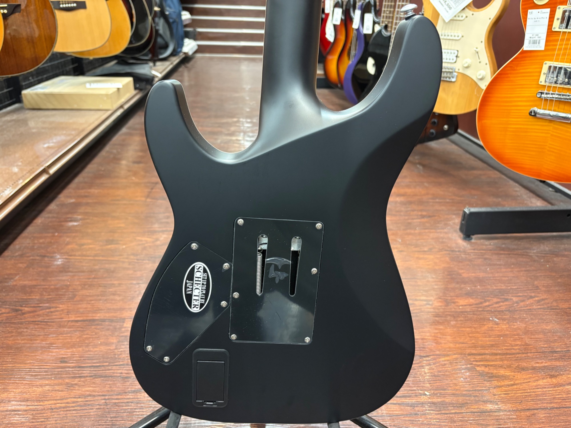 中古楽器買取強化店】エレキギター SCHECTER（シェクター）DIAMOND