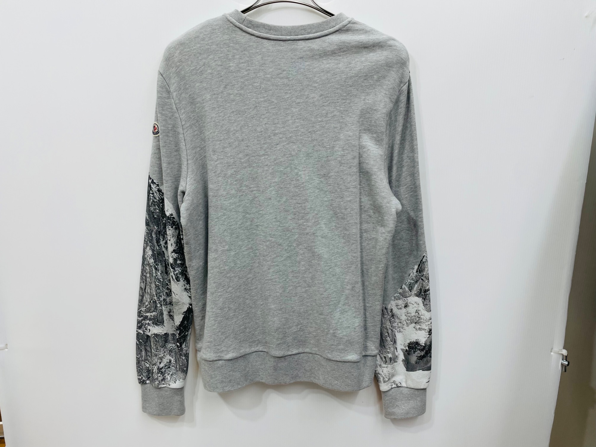 売り切れ必至！ ブランド買取強化中】MONCLER(モンクレール) MAGLIA GIROCOLLO プリントスウェット  買取入荷致しました｜2025年02月09日｜リサイクルショップ トレジャーファクトリー（トレファク）相模原店 トップス