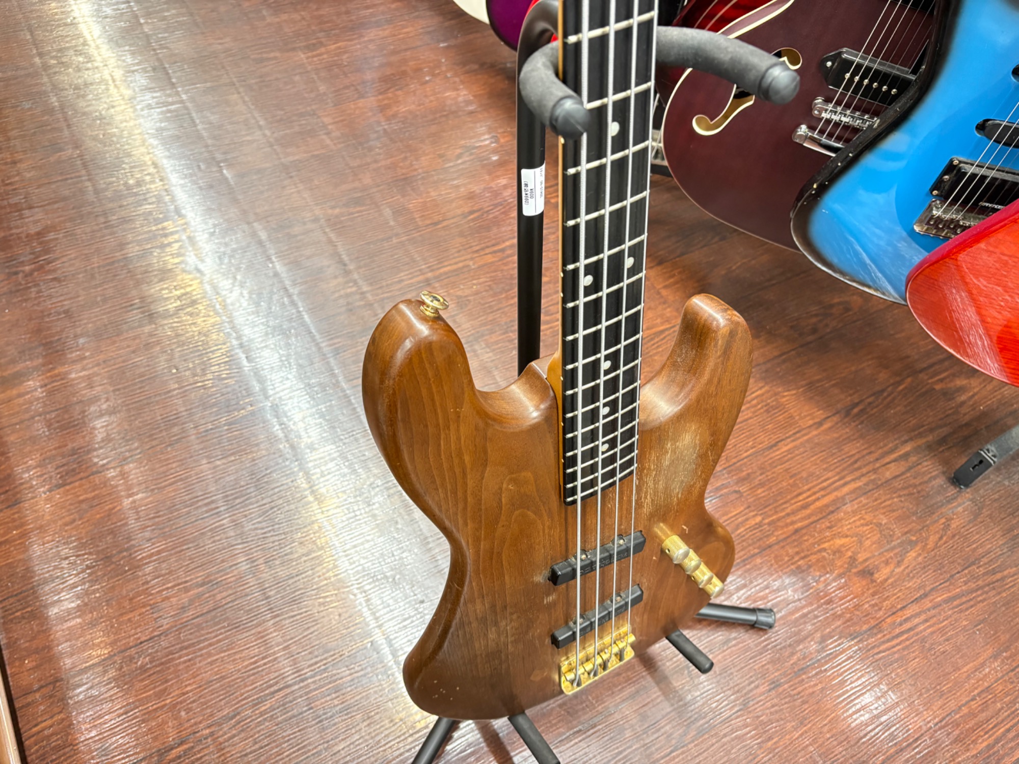 Moon（ムーン）ｼﾞｬｽﾞﾍﾞｰｽﾀｲﾌﾟJJ-4をご紹介！｜2025年11月24日