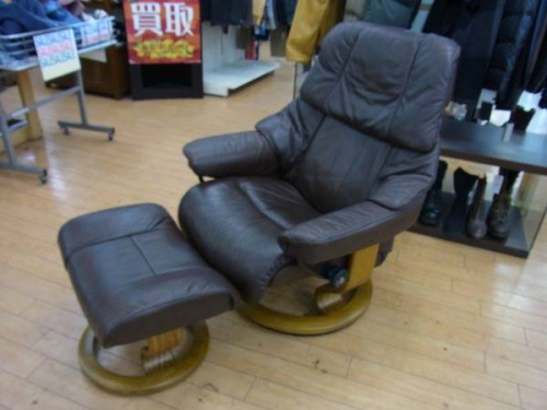 家具・インテリアのストレスレスチェアー