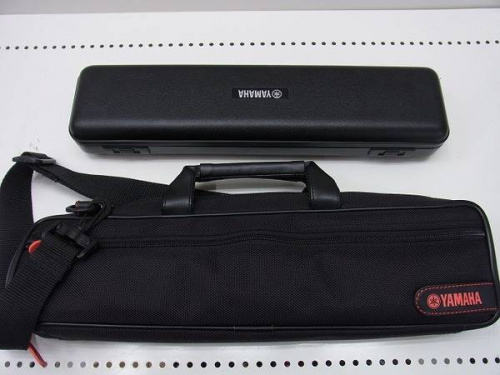 フルートのYAMAHA