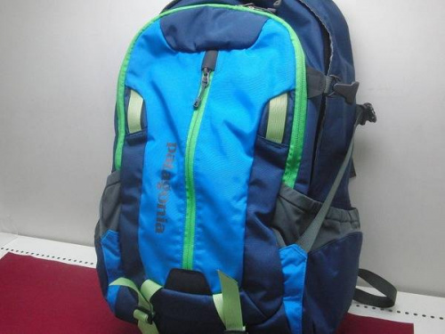 スポーツ・アウトドアのバッグ